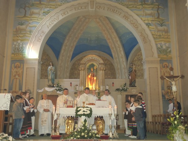 Biskup Huzjak na jubilarnim slavlju vlč. Zohila