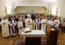 Biskup Štironja prvi put na adventskom susretu Caritasa u Pazinu