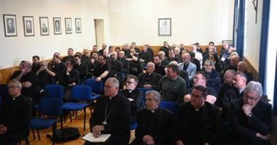 Susret svećenika, redovnika i redovnica Porečke i Pulske biskupije Susret svećenika, redovnika i redovnica Porečke i Pulske biskupije