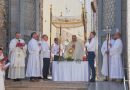 Biskup Štironja predvodio svetu Misu i tijelovsku procesiju u Poreču i u Puli