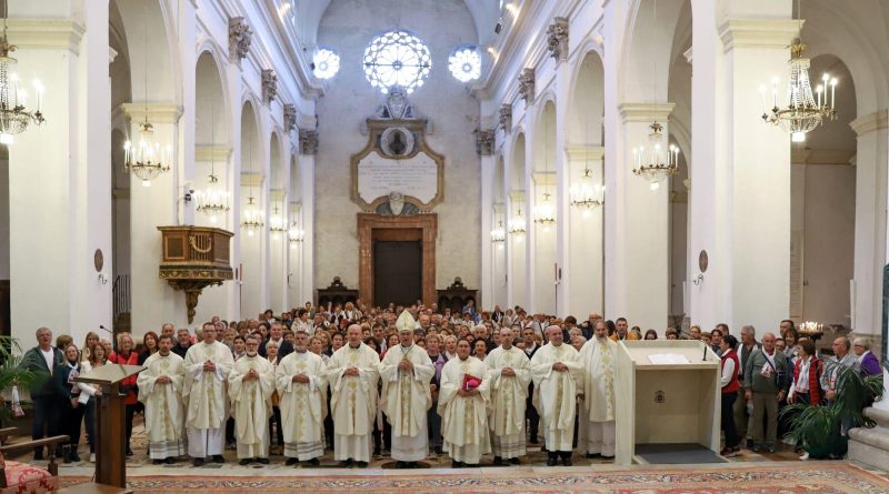 Povodom Jubilejskog nacionalnog hodočašća biskup Štironja slavio euharistiju u Spoletu s hodočasnicima Porečke i Pulske biskupije