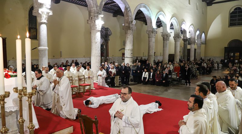 Biskup Štironja zaredio dvojicu đakona za Porečku i Pulsku biskupiju