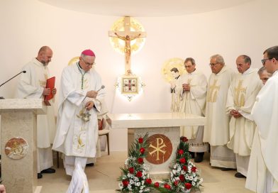 Biskup Štironja blagoslovio Hospicij „Blaženi Miroslav Bulešić“ u Puli