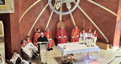 Biskup Ivan Štironja u Škropetima na proslavi Stepinčeva