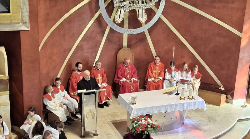 Biskup Ivan Štironja u Škropetima na proslavi Stepinčeva