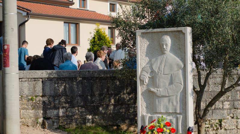 Vratio se kući: Proslavljeni 13. „Dobrilini dani na Šterni“ u Velom Ježenju